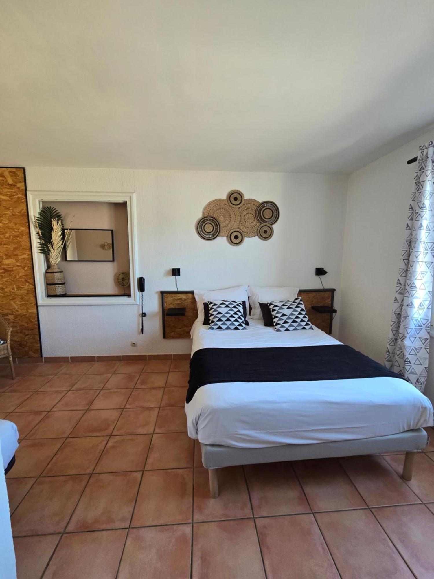 Hotel Chanteplage Saint-Cyr-sur-Mer Luaran gambar
