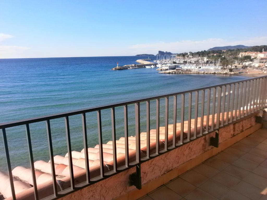 Hotel Chanteplage Saint-Cyr-sur-Mer Bilik gambar